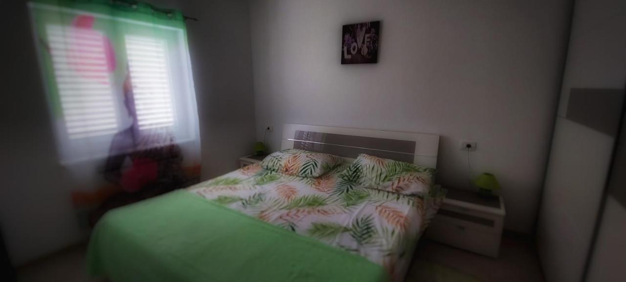 Apartmani Tomislav Krk Town Exteriér fotografie
