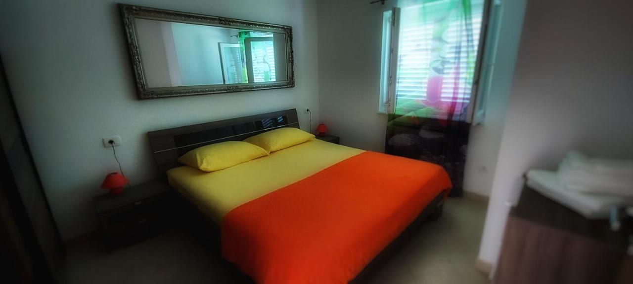 Apartmani Tomislav Krk Town Exteriér fotografie