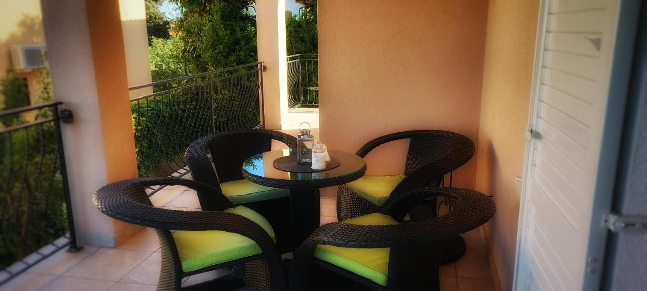 Apartmani Tomislav Krk Town Exteriér fotografie