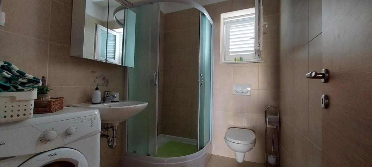 Apartmani Tomislav Krk Town Exteriér fotografie